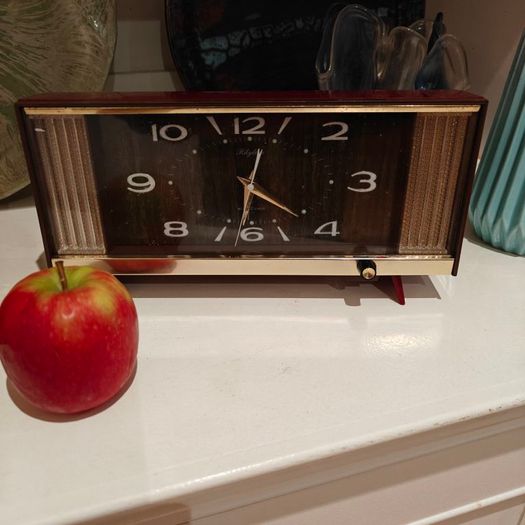 Retro vintage Japanese Rhythm wind-up musical clock 1960s