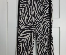 Black/cream trousers from the Casual Company, size S, new with tags