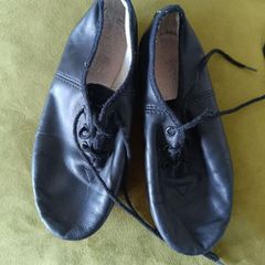 kids dance shoes Bloch size 10 1/2
