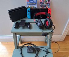 Nintendo Switch Oled with Accesories