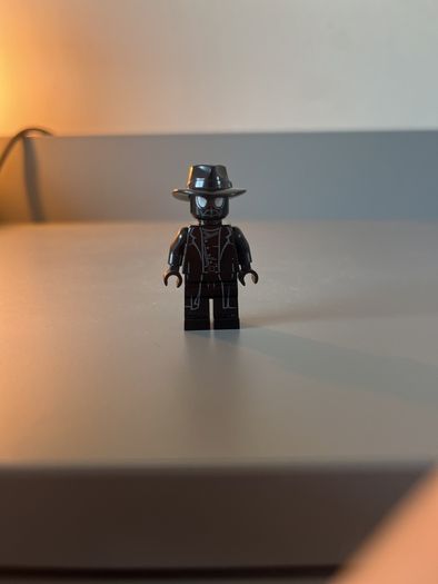 Lego Spiderman Noir Minifigure