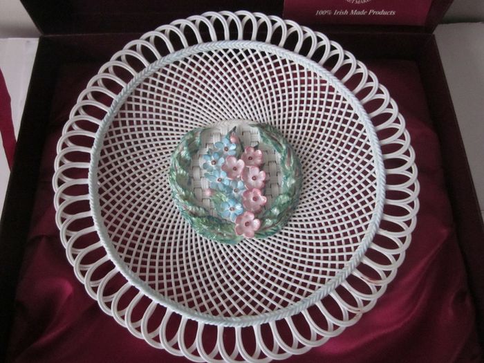 Celtic Weave China Basket Boxed  Unused/New