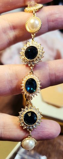 Swarovski blue and pearl bracelet