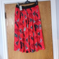Helen Berman  (London) Red/Black  Pleated Animal Pattern.  S.14.  B.N.W.T