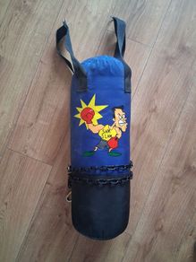 Kids punching bag + 2 pairs of gloves and pads