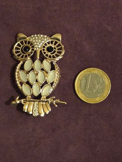 Ladies Owl Brooch