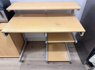 Computer/office desk