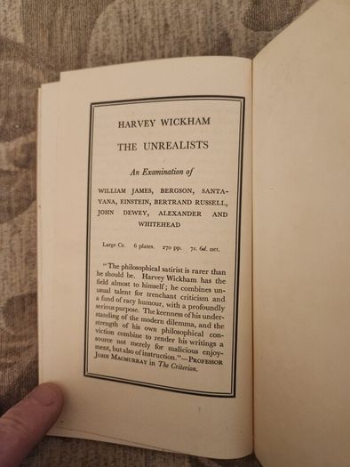The Drift Of Democracy. Essays In Order:7. By M. De Labedoyere. Published By Sheed & Ward. 193i Edition Hardbacks In Good Condition. See Photos For Same.