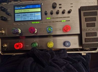 Mooer GE 300 Amp Modelling (As new) I Multi Effects Guitar Pedal (Amp Simulations / Distortion / Overdrive / Delay / Chorus / Flanger / Octaver / Harmonist / Phaser / Fuzz / Tremolo / Reverb / Wah-Wah / Synth / Compressor / Equalizer / Vibe)
