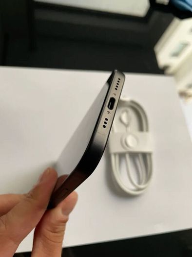 iPhone 16 128GB  Black  Like New, 100% Battery