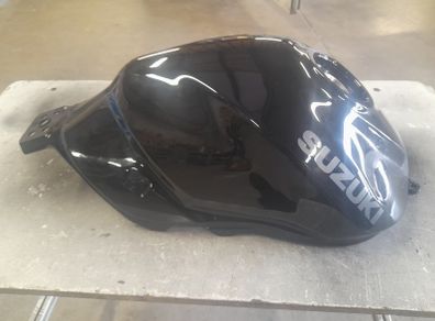 Suzuki SV650 fuel petrol tank 2020 gen 3