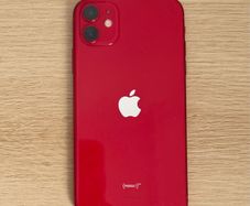 iPhone 11 64GB Red