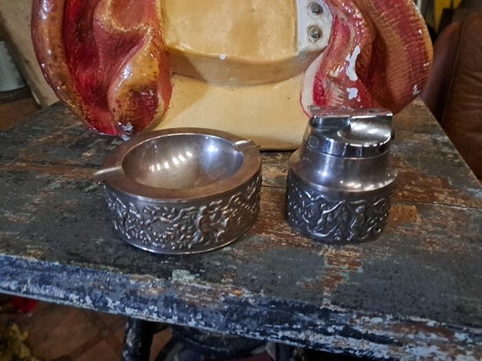 Vintage Ash Tray /Lighter