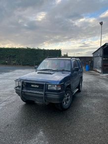 1995 Isuzu Trooper