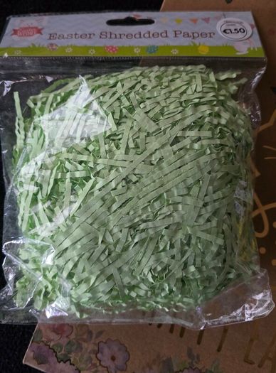 Easter bag and shredded paper