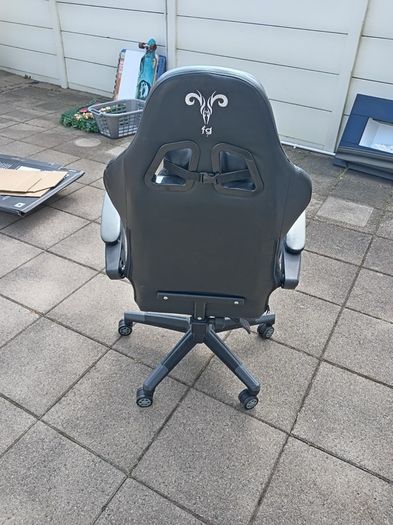 gaming chair