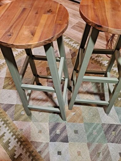 Island/Bar Stools