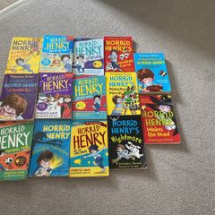 Horrid Henry books x 14.