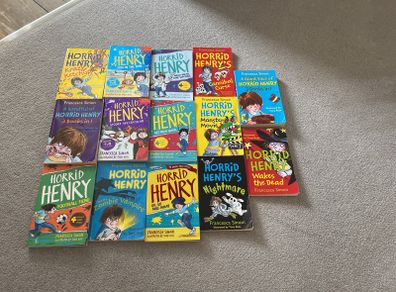 Horrid Henry books x 14.
