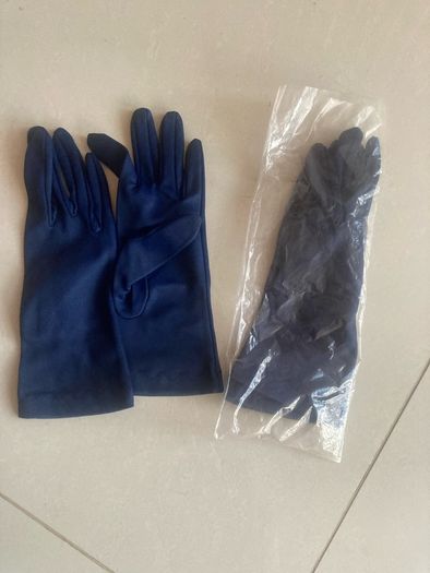 Vintage 70's Ladies Navy Fabric Gloves Brand New