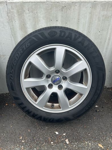 Volvo Alloy Wheels 5x108 16"