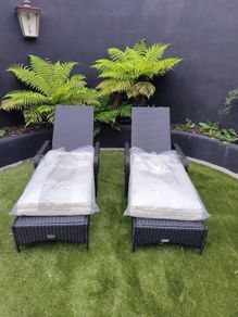 sun loungers