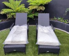 sun loungers