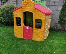 playhouse