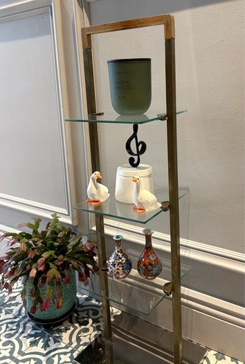 Vintage Mid-Century 4-Tier Brass & Glass Etagere Shelf Unit with Wooden Handle Accent