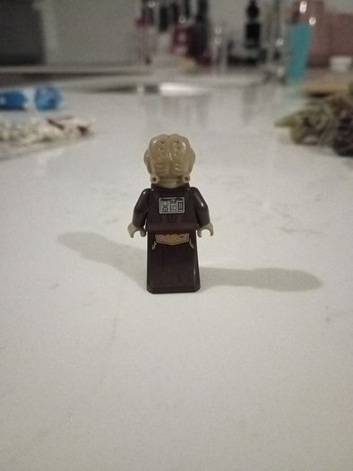 Lego star wars minifigure zuckuss  sw1020