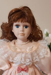 Porcelain dolls x 6