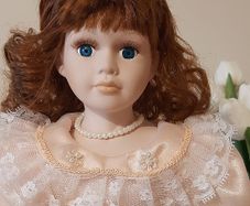 Porcelain dolls x 6