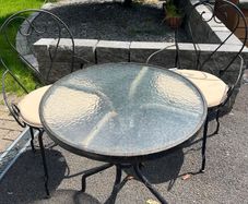 Wrought Iron Garden / Patio Bistro Set