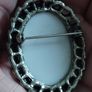 Vintage Fragonard Oval Porcelain Brooch. Image 6