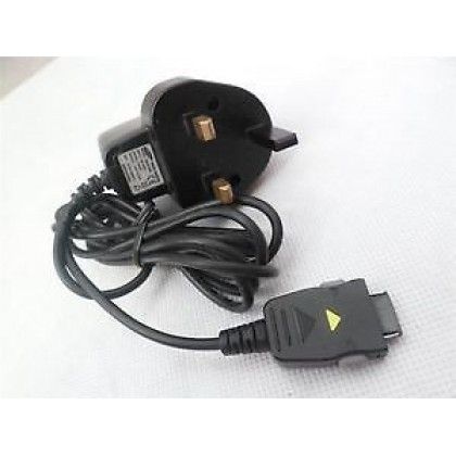Samsung TAD037UBE 5.0v 0.7a Travel AC Adapter UK 3pin