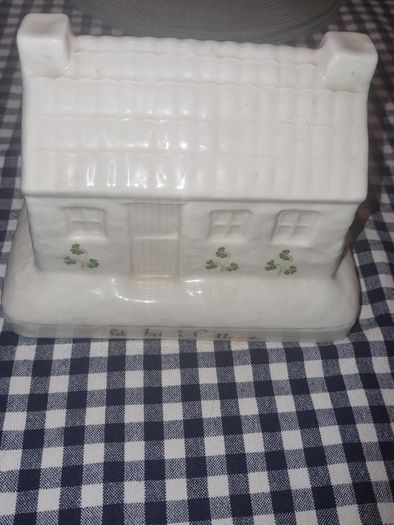Donegal Parian China Cottage