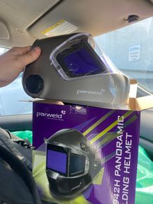 Welding helmet