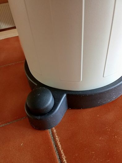 Brand New Pedal Bin