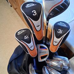 Golf clubs. Set Of Slazenger Mens Right Handed Golf Clubs in Excellent Condition.  Collect In Dublin Or Receive Via Post.