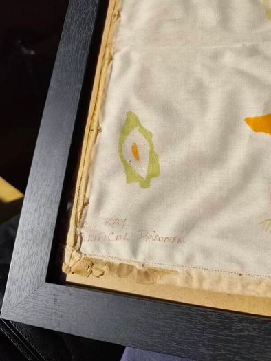 Monuntjoy hanky