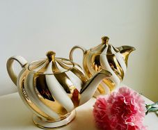Vintage Sadler England Art Deco Real Gold Gilt Tea and Coffee Pot Set