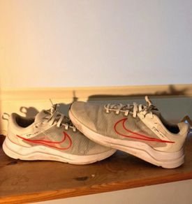 Nike Downshifter 12 running shoes