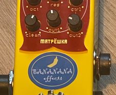 Bananana Effects Matryoshka Bass Synth