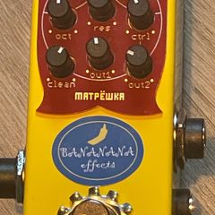 Bananana Effects Matryoshka Bass Synth