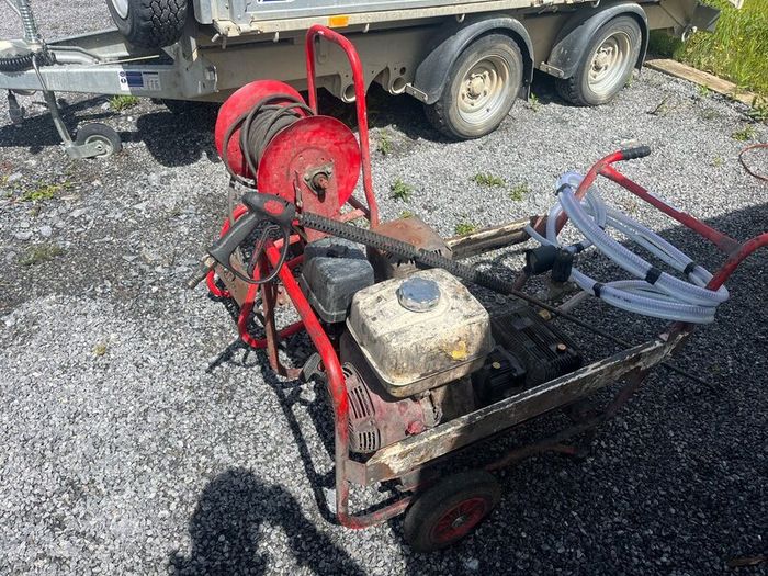 3000 psi  Honda power washer
