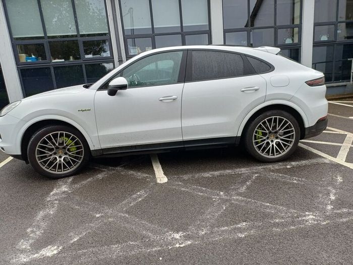 Porsche Cayenne 2023