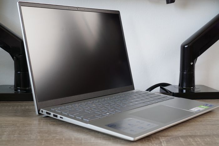 Dell Inspiron 5420  QHD+ | i7-1255U | 16gb | 512gb | Nvidia MX570