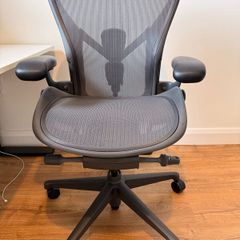Herman Miller Aeron Remastered Size B Office Chair