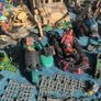 Large collection of toy Army soldiers and army vehicles Image 9