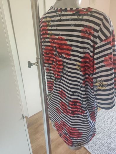 Maria Reich design striped floral top size UK18 EU46 Perfect condition Postage included